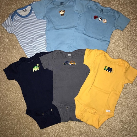 Gerber Other - Gerber Onesie Bundle 3-9M